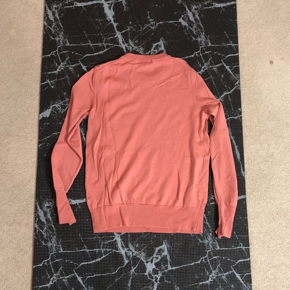 UNIQLO Merino Sweater - Picture 2 of 2